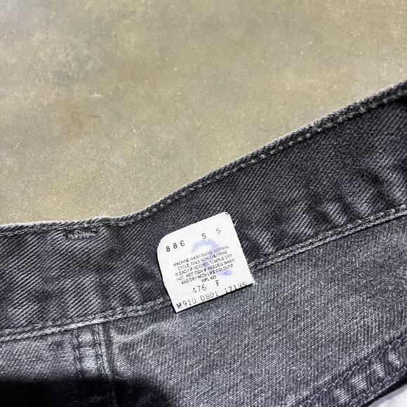 Vintage 90s Levi's 505 Black Regular Fit Jeans 30x34 - Picture 6 of 7